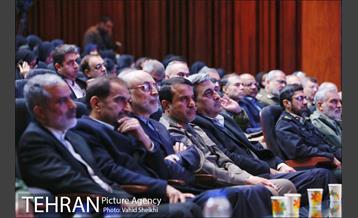 افتتاح نمایشگاه دستاوردهای انقلاب 16