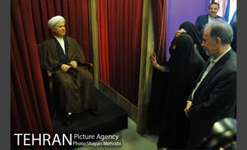 رونمایى از تندیس مرحوم حضرت آیت الله هاشمى رفسنجانى 35