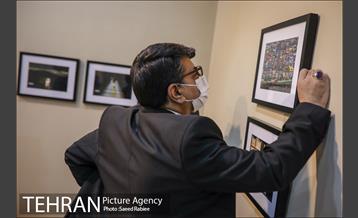 بازدید مدیران شهری و اعضای شورای شهر تهران از نمایشگاه تهران از منظر هنرمندان-2 20