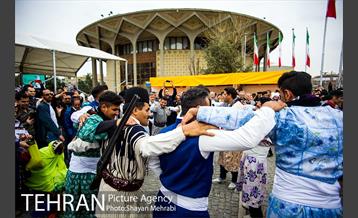 جشنواره نوروزگاه در چهارراه ولیعصر 3