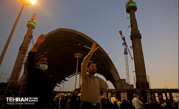 بدرقه خادمان و زائران اربعین 44