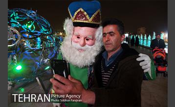 برج میلاد در نوروز  10