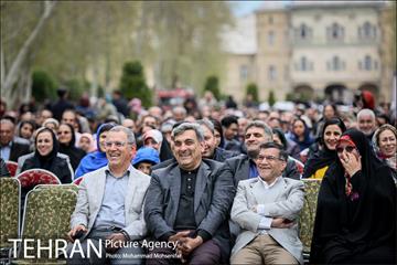 حضور شهردار تهران در جشن نوروزی میدان مشق 10