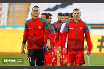 دیدار تیم های فوتبال پرسپولیس و ذوب آهن  1