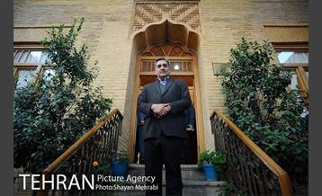 بازدید شهردار تهران از خانه موزه شهید مدرس در روز مجلس 35