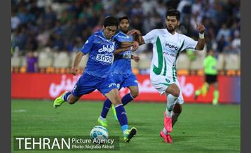 دیدار استقلال و ذوب آهن در لیگ برتر فوتبال 12