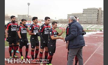 دیدار تیم های فوتبال سایپا تهران و فولاد خوزستان