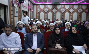 دیدار معاون مالی و اقتصاد شهری شهرداری تهران با نخبگان و فرهیختگان منطقه 19 21