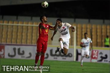 دیدار نقت تهران و پرسپولیس تهران در لیگ برتر فوتبال 10