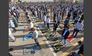 اقامه نماز عید فطر افغانستانی های اهل تسنن مقیم تهران 5