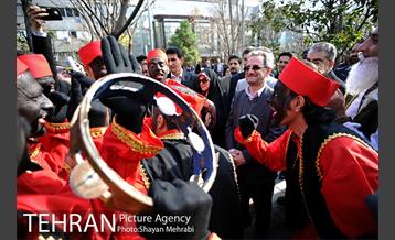 بازدید نماینده مجلس و استاندار تهران از نورزگاه بلوار کشاورز 1