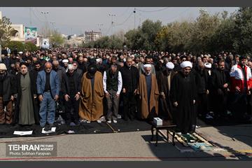 اقامه نماز جمعه در مصلی امام خمینی(ره) در تهران 14