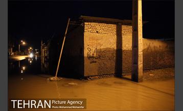 تخلیه آب از منازل مسکونی شهر آق قلا 24