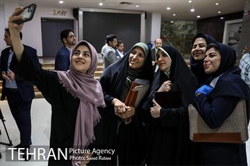اولین همایش مدیران برتر شهر ارتباطی تهران 37
