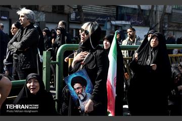 اجتماع مردم تهران در پی شهادت رهبر انقلاب - 2 6