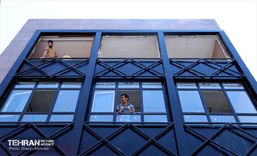 بازدید اصحاب رسانه از بازسازی ساختمان‌های آسیب‌دیده جنگ 12 روزه 1