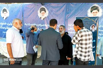 میز خدمت شهرداری تهران در نماز جمعه 47