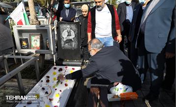 حضور مدیران شهری در حرم امام راحل(ره)، مزار شهدا و بازدید از غسالخانه بهشت زهرا(س) 5