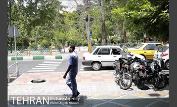 گشتی در خیابان ولیعصر(عج) 13