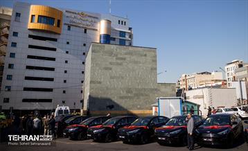 آیین رونمایی از تاکسی‌های برقی 38