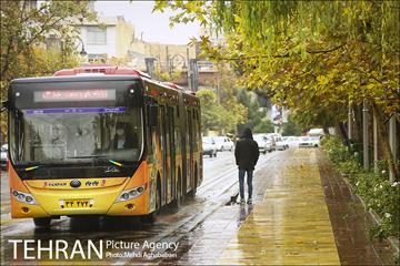 حال و هوای بارانی میدان هفت حوض  13