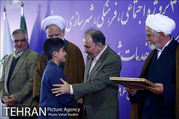 آیین افتتاح وبهره برداری از 33 پروژه اجتماعی و عمرانی شهرداری منطقه 17  27