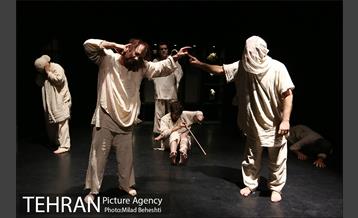 نمایش در انتظار ماهی سیا متوسط 12