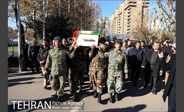 مراسم تشییع پیکر مهدی حبیبی فر 3