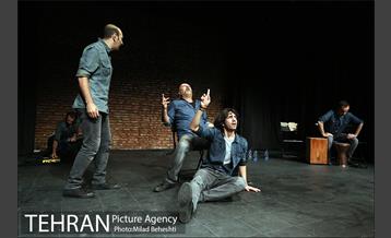 نمایش بهمن کوچیک‎ 19