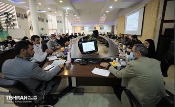 نشست هم اندیشی طرح جامع و طرح تحول مدیریت پسماند 15