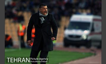 دیدار تیم های فوتبال نفت تهران و پرسپولیس