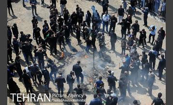 تعزیه ظهر عاشورا در حسینه نهاوندیان 34