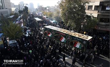 تشییع پیکرهای ۱۰۰ شهید گمنام از مقابل دانشگاه تهران 28