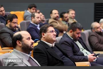 آیین تجلیل از برگزیدگان مناطق 22 گانه 42