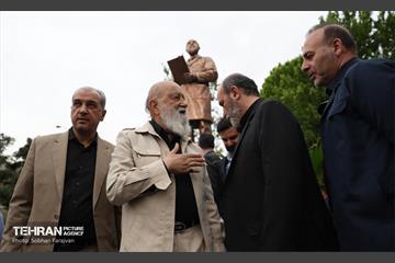 مراسم رونمایی از تندیس شهید دکتر مصطفی چمران  9