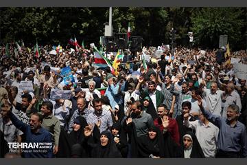 جمعه «خشم و نصر» در تهران 33