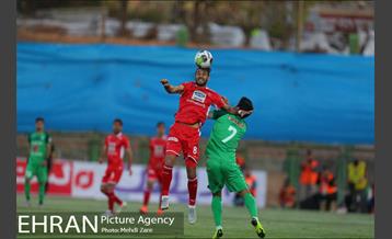 دیدار تیم های ذوب آهن و پرسپولیس 16