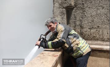 آتش‌سوزی انبار لوازم موتورسیکلت 34