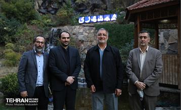 بازدید شهردار تهران از موسسه همشهری 26