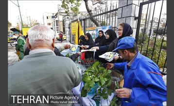 پاکسازی خیابان ولیعصر به مناسبت روز جهانی داوطلب 3