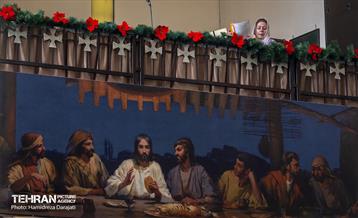 آیین عشای‌ ربانی در کلیسای سرکیس مقدس