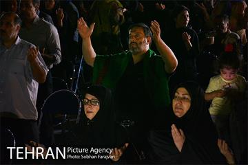 شور شیدایی در میدانگاه شهدای هفتم تیر 34