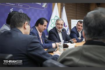 آیین رونمایی از کارت اعتباری رفاه شهر  و بسته های انگیزشی رفاهی و اداری کارکنان شهرداری تهران 10