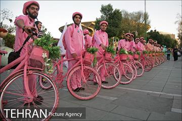 اختتامیه نمایش های خیابانی پویش از خودمان شروع کنیم 13