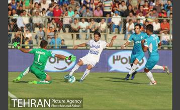 دیدار پیکان و استقلال در لیگ برتر فوتبال 20