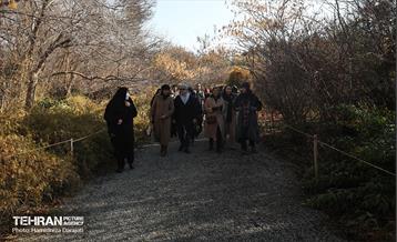 تور تهرانگردی ویـژه خانواده دیپلماتیک در منطقه 22