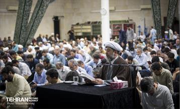 مراسم دعای روز عرفه در دانشگاه تهران 35