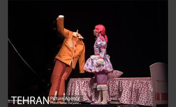 نمایش «شب اسرارآمیز»‎ 2