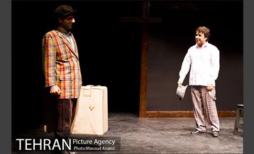 اجرای نمایش کمدی "استشمامات" 4
