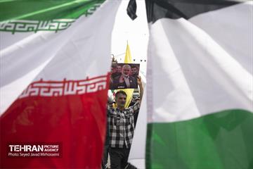 تشییع پیکر شهید اسماعیل هنیه در تهران - 3 6